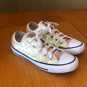 Converse sequin size 6
